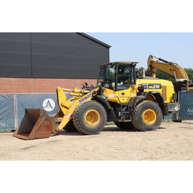 2021 Komatsu WA270-8E0-43207793