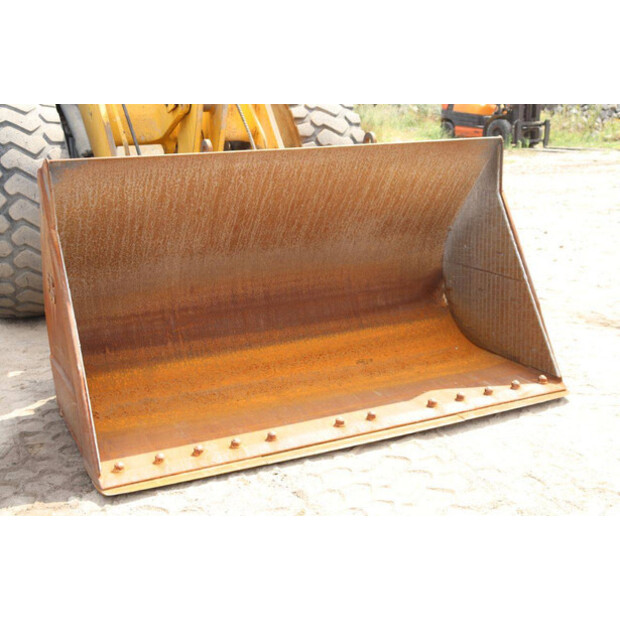 2021 Komatsu WA270-8E0-43207795