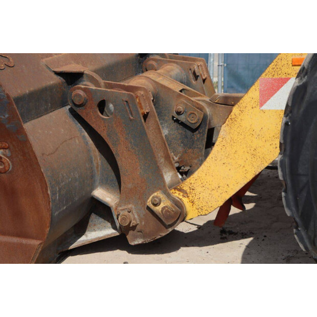 2021 Komatsu WA270-8E0-43207798