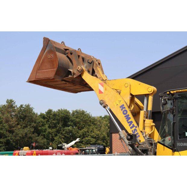 2021 Komatsu WA270-8E0-43207839