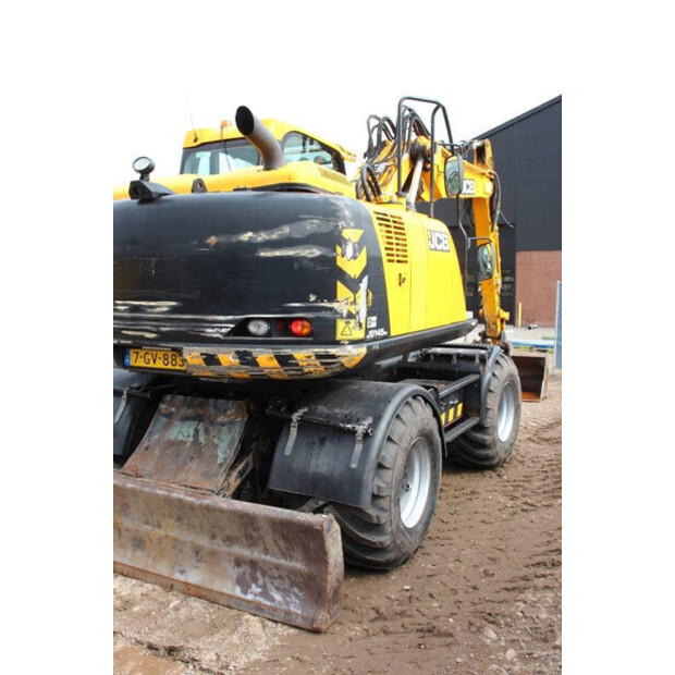 2017 JCB JS145WTT4I-43207846