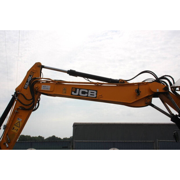 2017 JCB JS145WTT4I-43207852