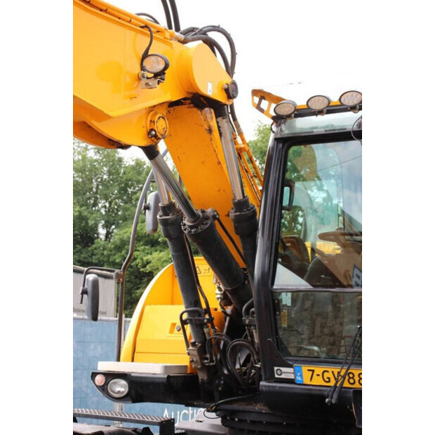 2017 JCB JS145WTT4I-43207853