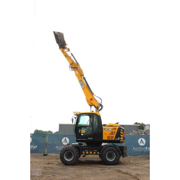 2017 JCB JS145WTT4I-43207880