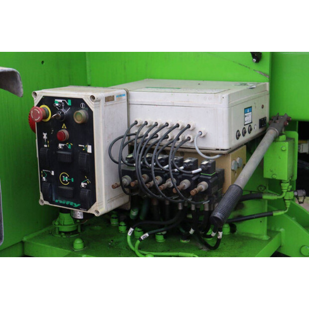 2011 NIFTY HR17N-43208102