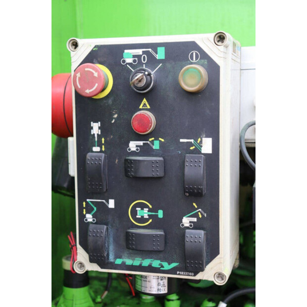 2011 NIFTY HR17N-43208103