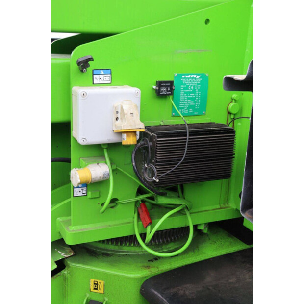 2011 NIFTY HR17N-43208106