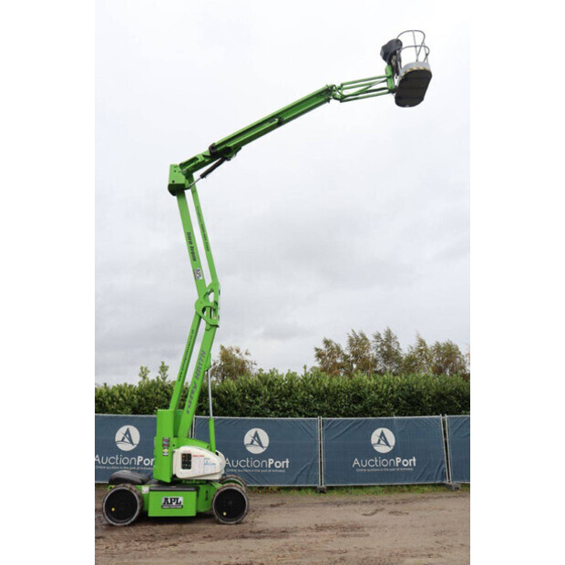 2011 NIFTY HR17N-43208119