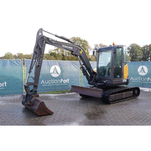 2018 فولفو ECR50D-43208152