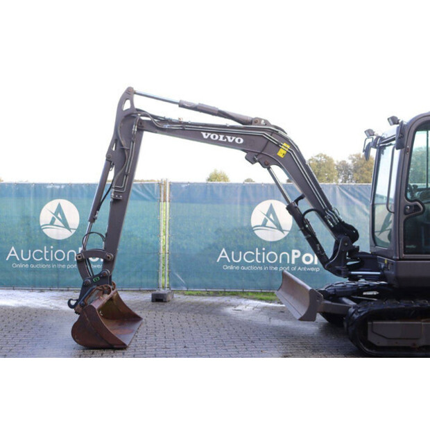 2018 فولفو ECR50D-43208158