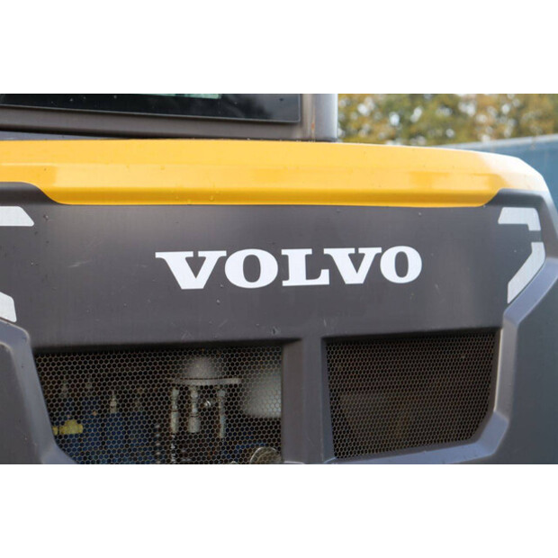 2018 فولفو ECR50D-43208169