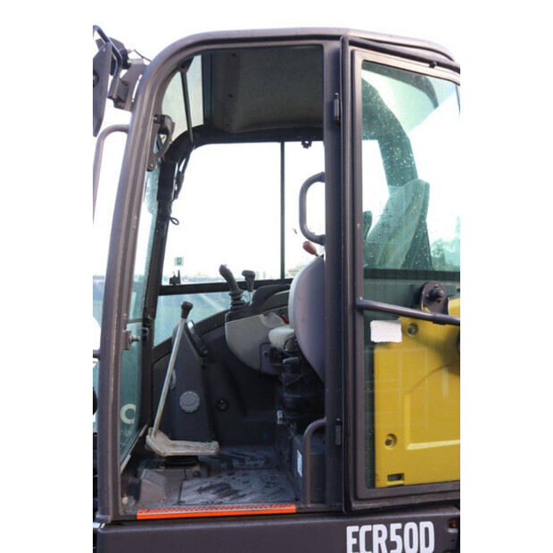 2018 فولفو ECR50D-43208171