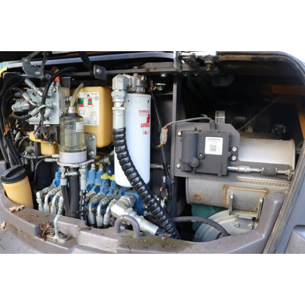 2018 فولفو ECR50D-43208186