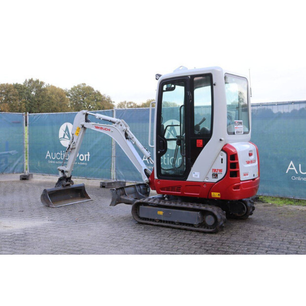 TAKEUCHI TB216-43208318