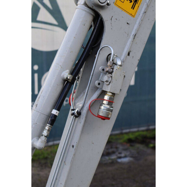 TAKEUCHI TB216-43208327