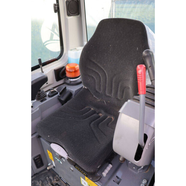 TAKEUCHI TB216-43208341