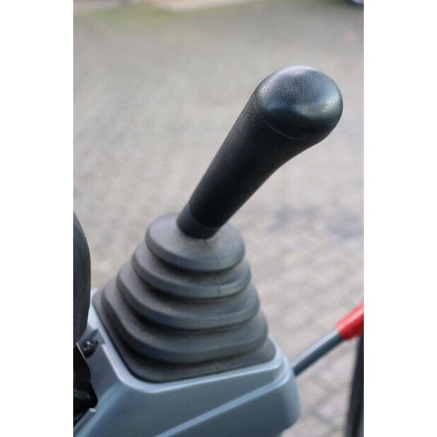 TAKEUCHI TB216-43208353