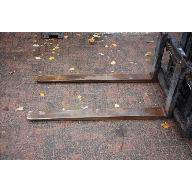 2001 يال GLP16AFE2025-43208687