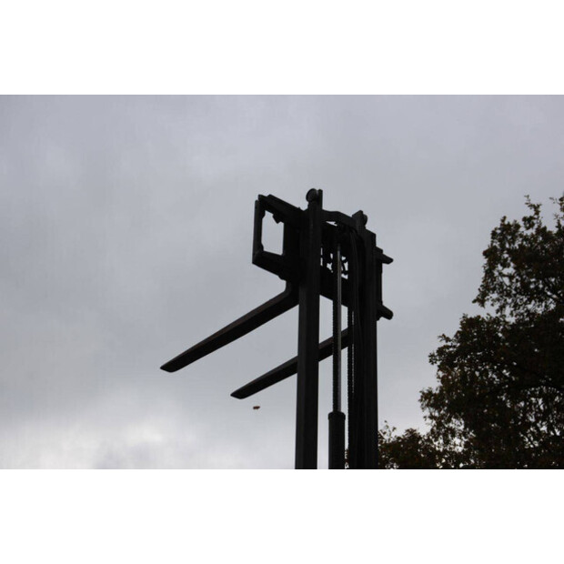 2001 يال GLP16AFE2025-43208706