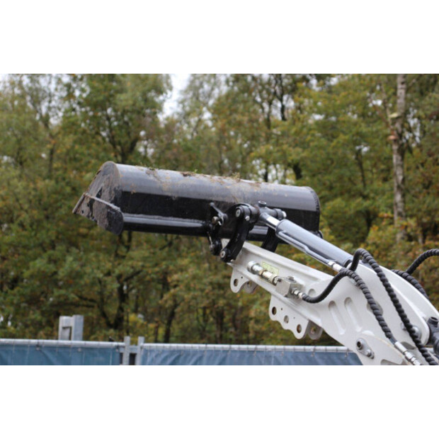 2024 BT ET12M-6-43208740