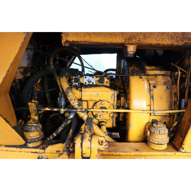 1989 Ahlmann AS7-43208823