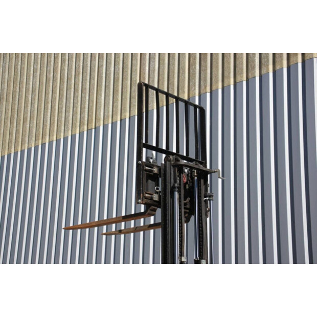 2016 Toyota 8FBEK18T-43209012