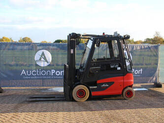 صورة ل رافعات 2021 ليندي E25-01