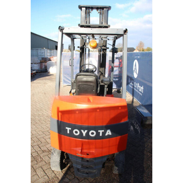 2006 تويوتا 7FBMF30-43209364