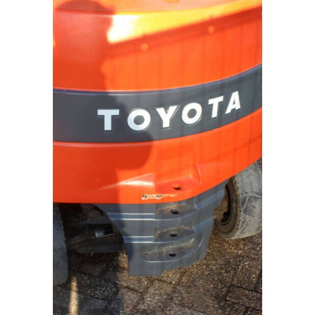 2006 تويوتا 7FBMF30-43209376