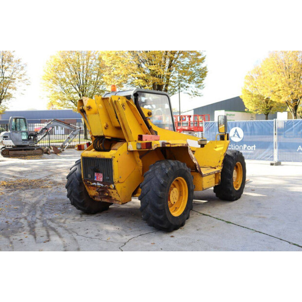 جيه سي بي 525-67-43209482