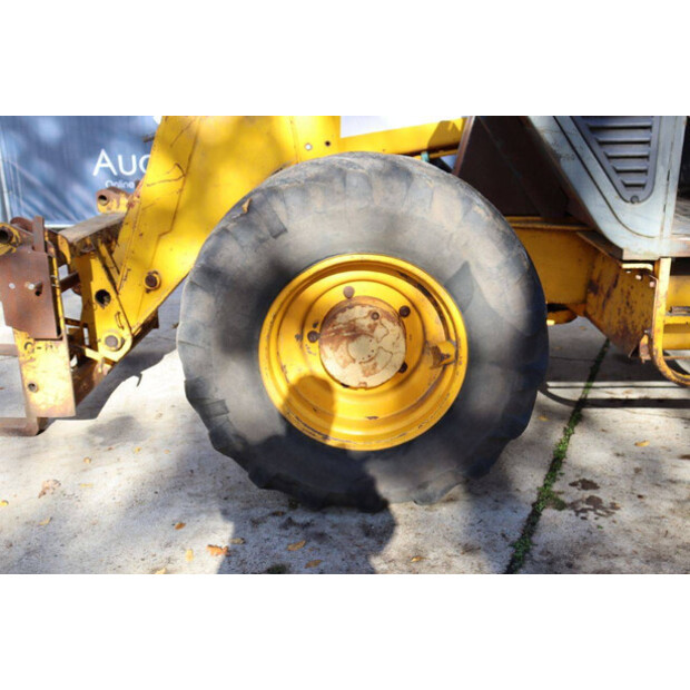 جيه سي بي 525-67-43209493