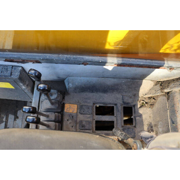 جيه سي بي 525-67-43209510