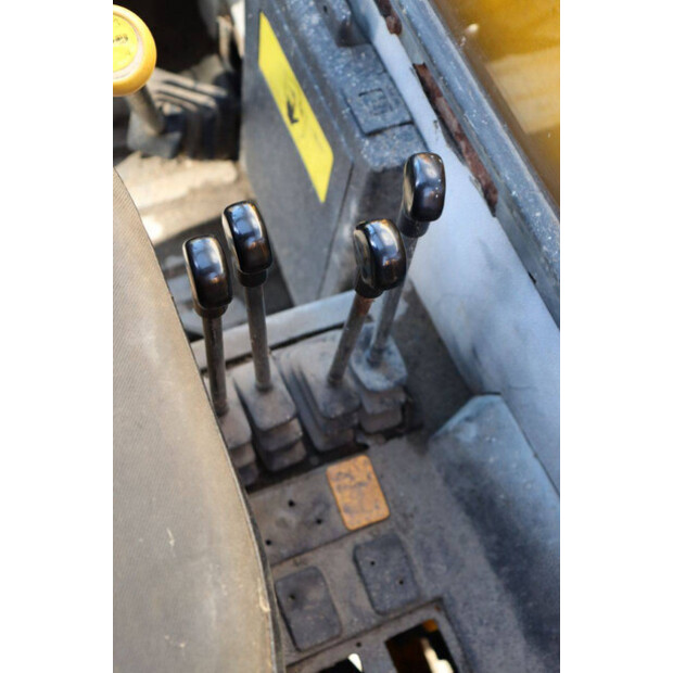 جيه سي بي 525-67-43209511