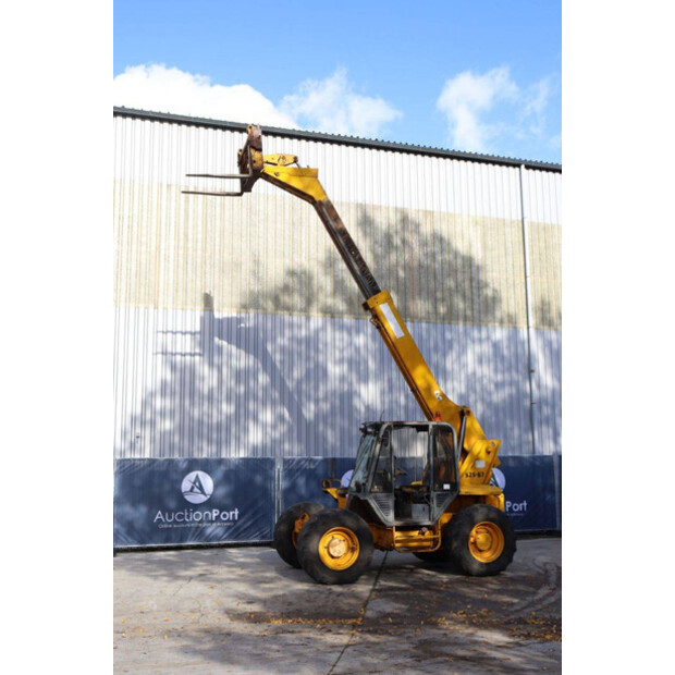 جيه سي بي 525-67-43209521