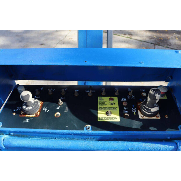 2003 Genie S-45-43209540