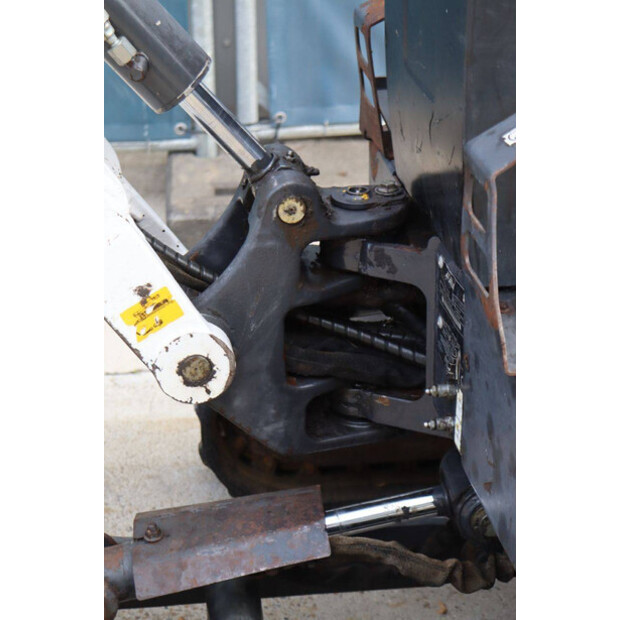 2011 BOBCAT E10-43209629