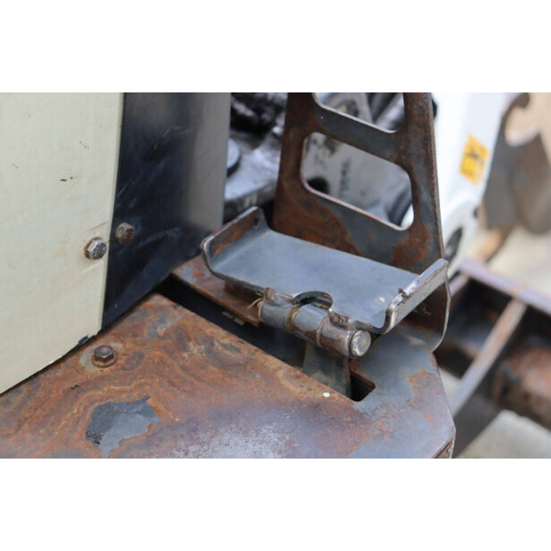 2011 BOBCAT E10-43209642