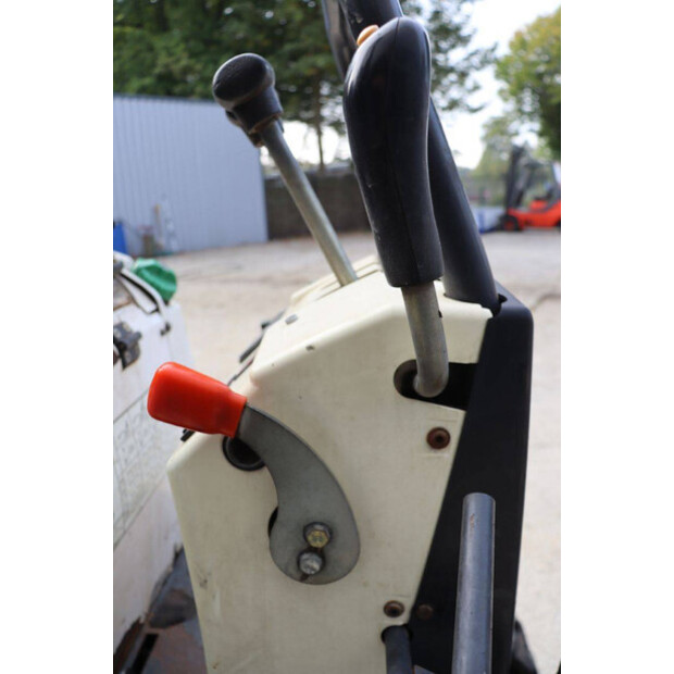 2011 BOBCAT E10-43209646