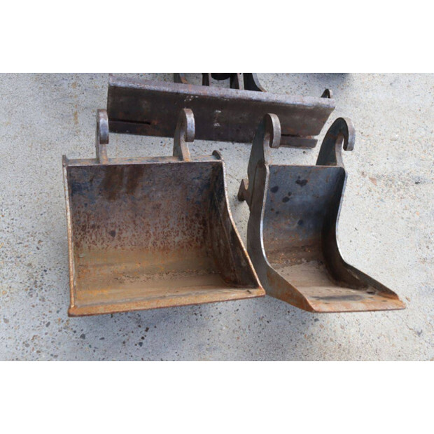 2011 BOBCAT E10-43209658