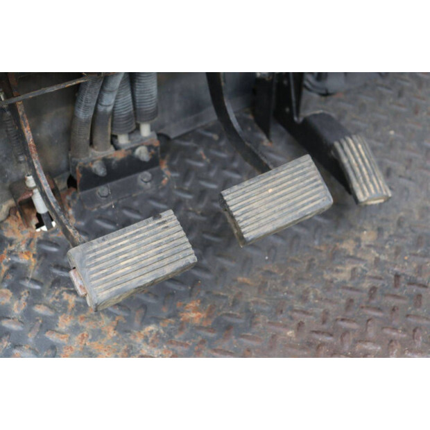 2001 JOHN DEERE 2030A-43209685