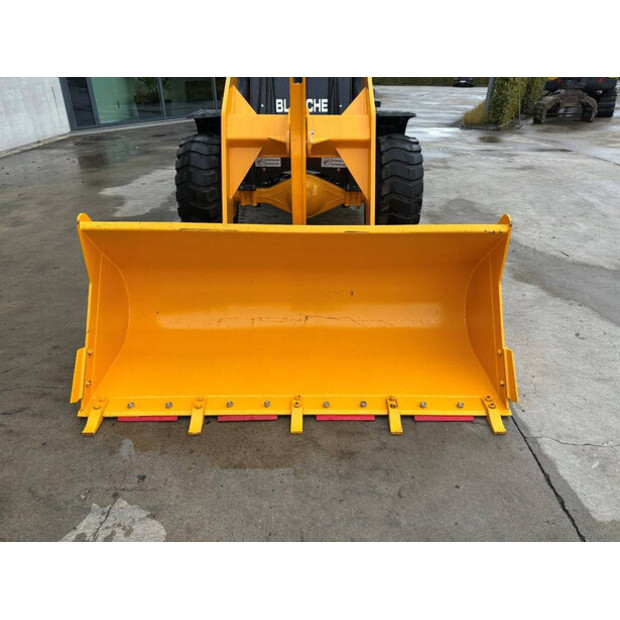 2025 Blanche TW36-43210143