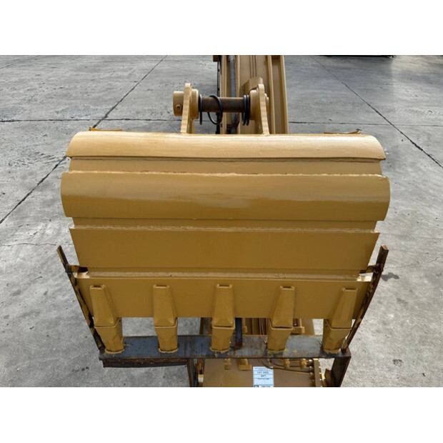 2025 Caterpillar 320D-43210267