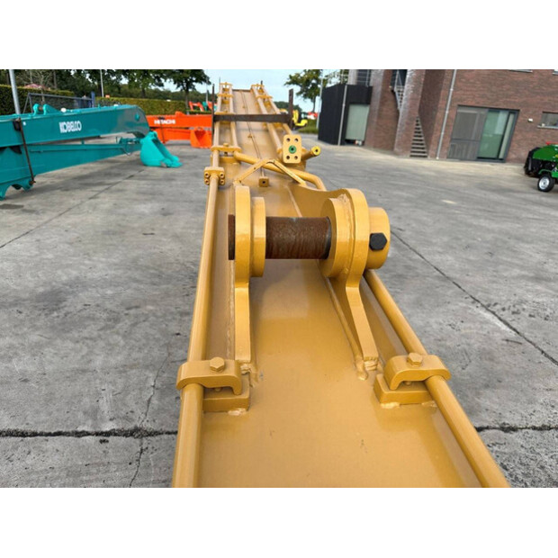 2025 Caterpillar 320D-43210277