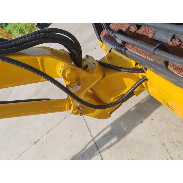 2024 Komatsu PC35-43223151