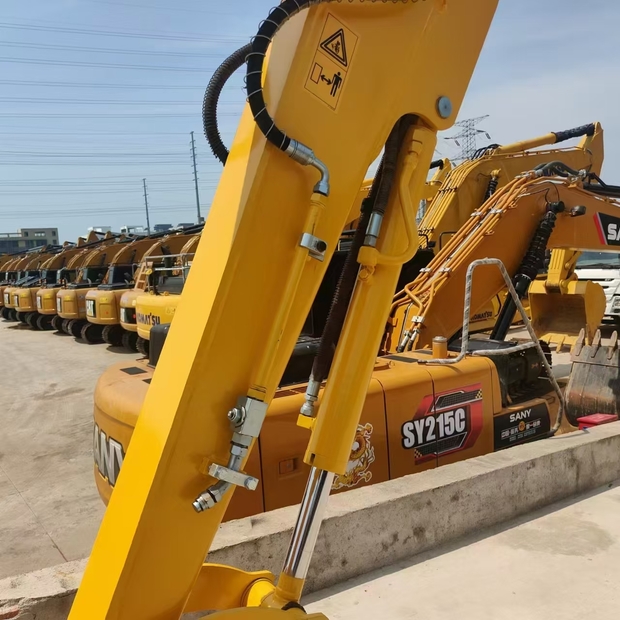 2023 Komatsu PC56-43223480