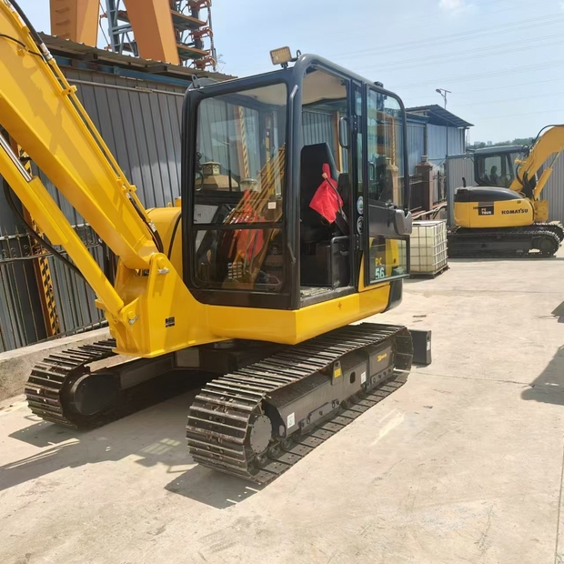 2023 Komatsu PC56-43223485