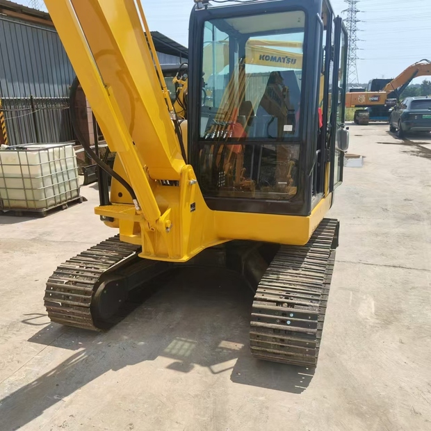 2023 Komatsu PC56-43223488