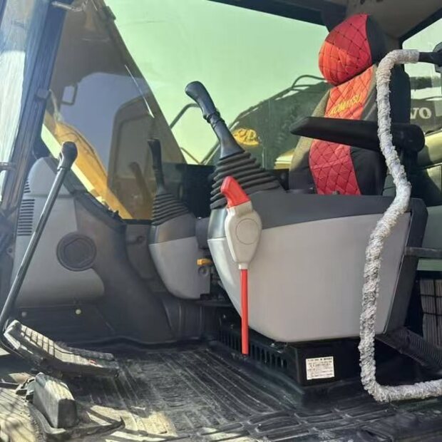 2023 كوماتسو PC120-8-43223572