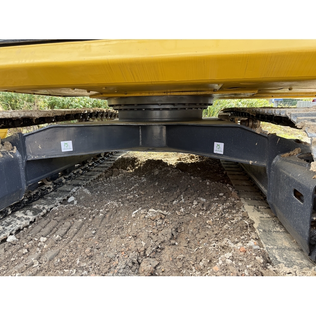 2022 كوماتسو PC130-43223606