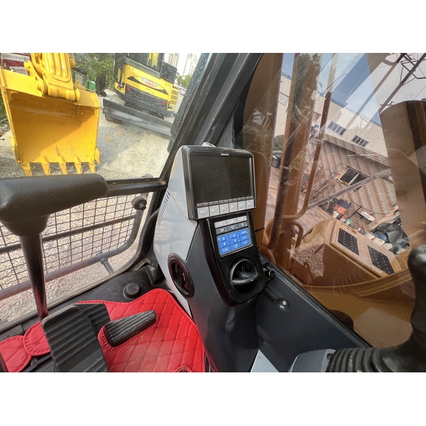 2024 كوماتسو PC200-8-43224303